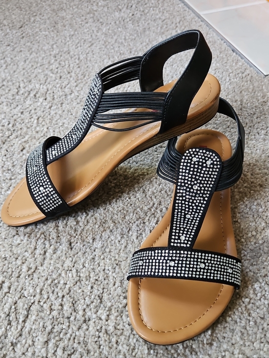 BONGO Shoes - Bongo Rhinestone T-Strap Flat Sandals - Black/Tan Size 7